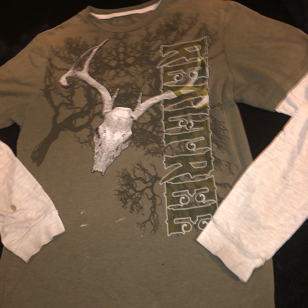 Realtree Olive Green Layered-Look Long Sleeve Graphic Shirt - Picture 2 of 6
